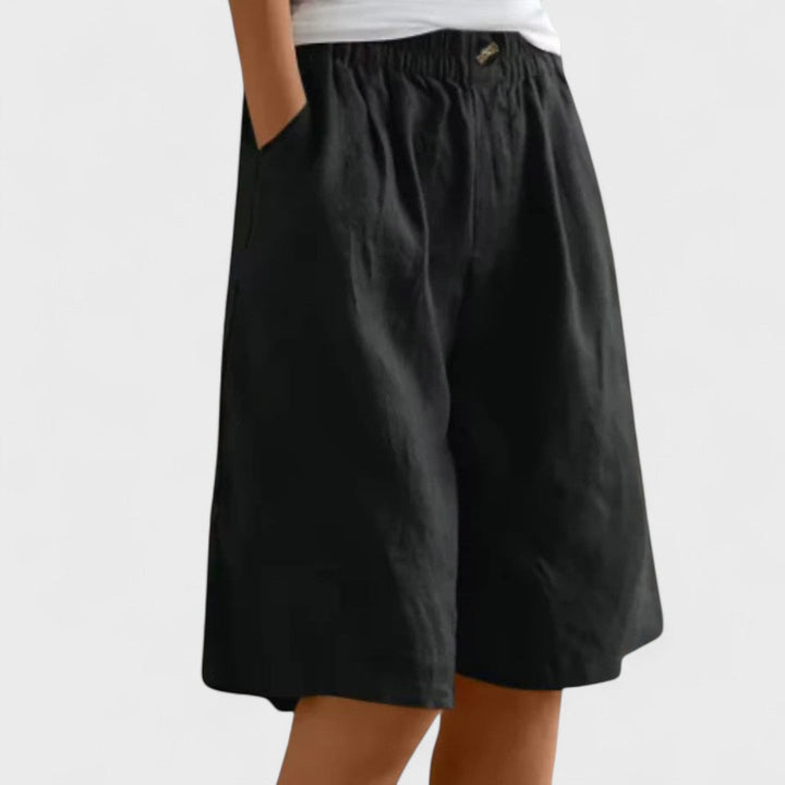 Clara & Sophia | Elegant Shorts