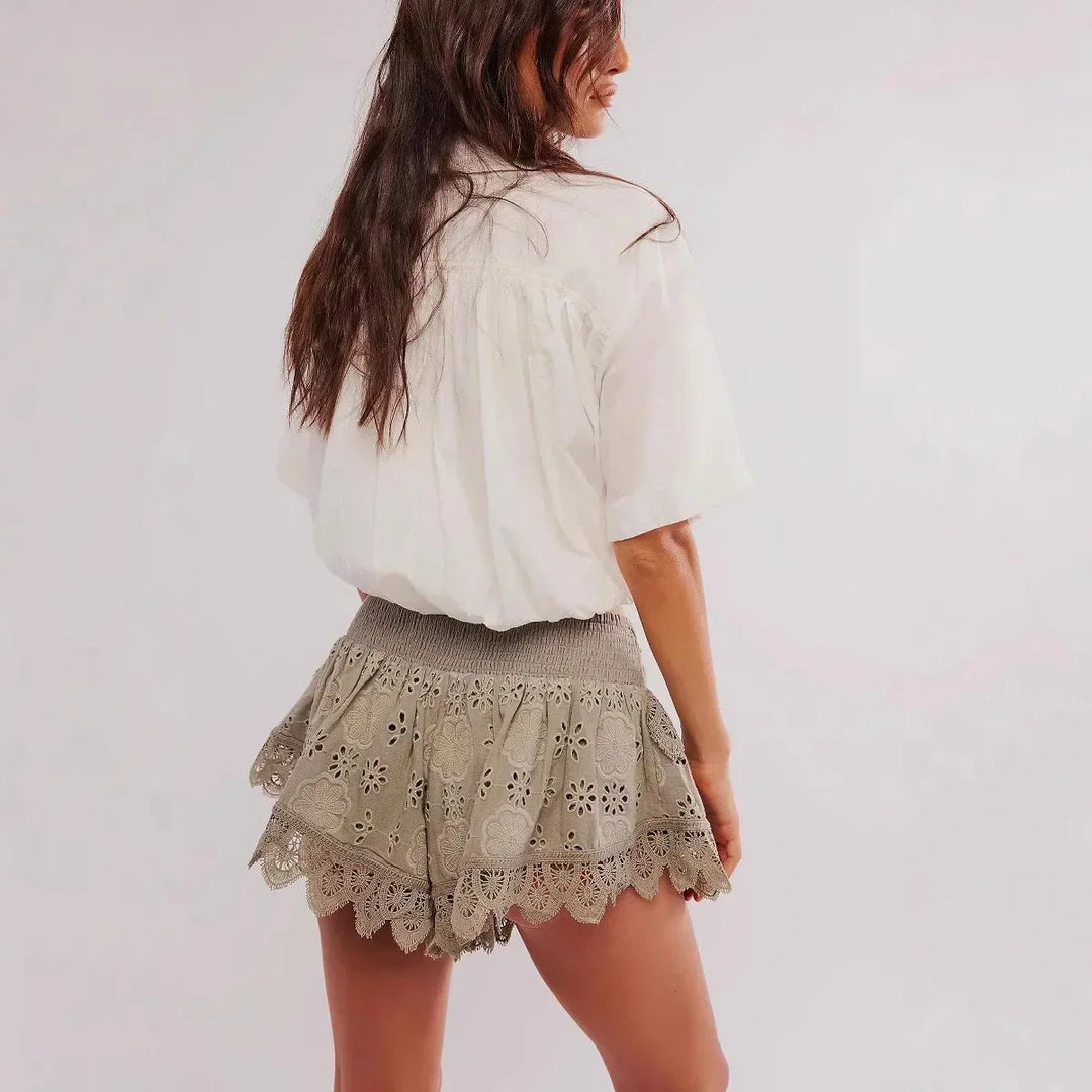 Clara & Sophia | Ivory High-Waist Scalloped-Hem Lace Shorts