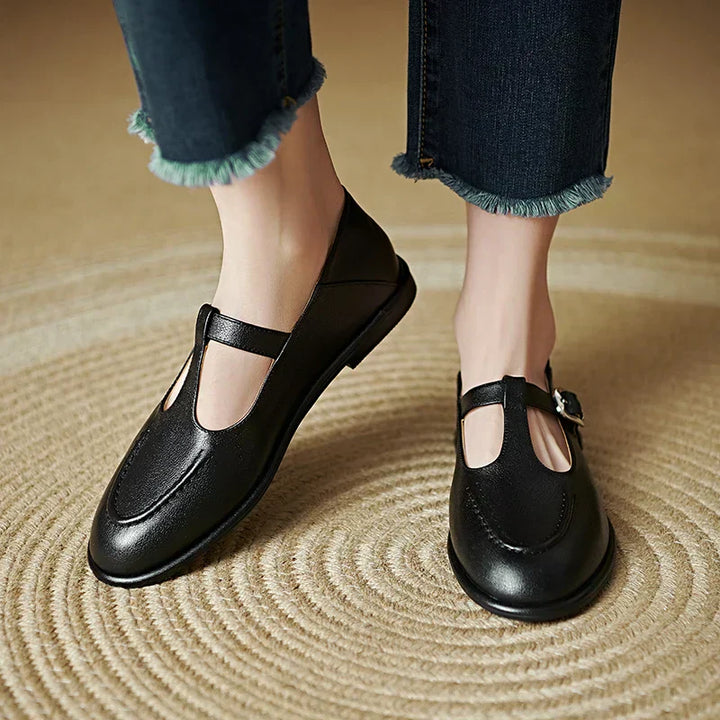 Selvana - Low Heeled Pumps