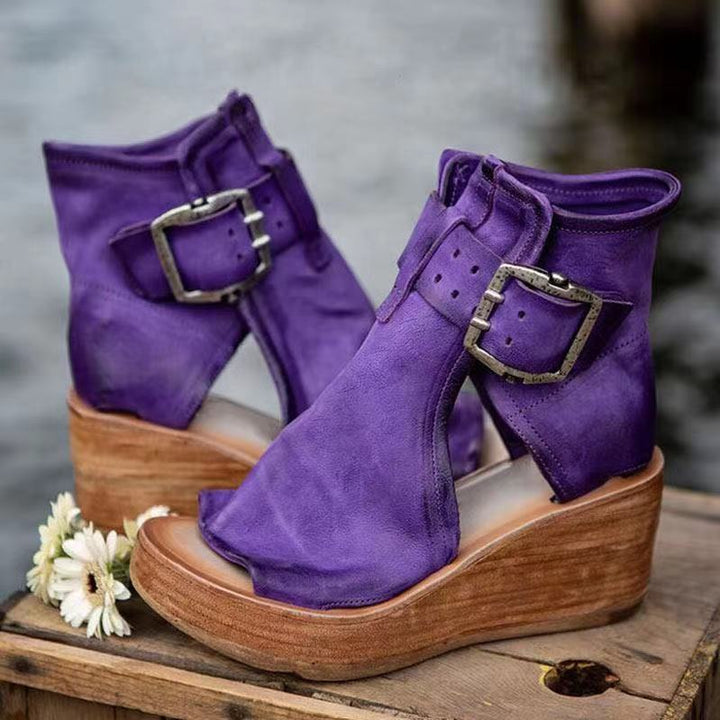 TORI – CHIC BUCKLE WEDGE SANDALS