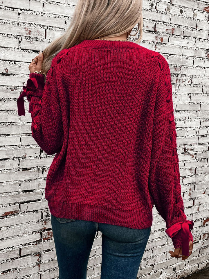 Effortless Sweatshirt for Women with Lace Trim Sleeve Crewneck Waffle Knit Style